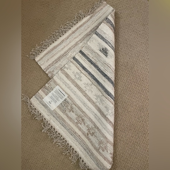 Anthropologie Rug - Picture 2 of 5